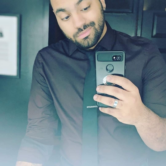 Meet your Posher, Matthew - Picture 1 of 1